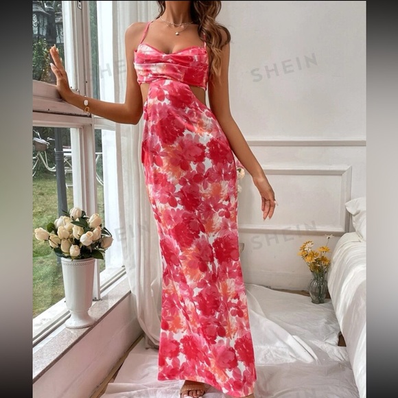 Pink Floral Waist Cut Out Dress ๐บ - Picture 3 of 9